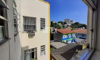 Imagem 6: Apê sala e quarto, aconchegante, sol da manhã, claro e arejado para alugar no Bairro de F