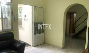 Imagem 3: Excelente casa de vila (sem condomínio) à venda com 4 quartos (sendo 1 suíte) em Santa Ros