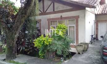 Imagem: Ótima casa à venda com 4 quartos, sendo