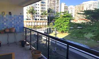 Imagem 2: Apê 3 quartos amplos, sendo 1 suíte, perfeito para acomodar toda a família com conforto, à