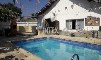 Imagem: Casa de Luxo à Venda em Piratininga, Niterói-RJ