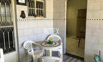 Imagem 3: Casa à venda em São Gonçalo-RJ, bairro Rocha: 2 quartos, 1 sala, 3 banheiros, 2 vagas de g