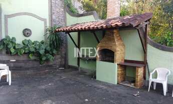 Imagem 7: Casa com 3 suítes mobiliada e 4 vagas para venda em Pendotiba, Niterói-RJ