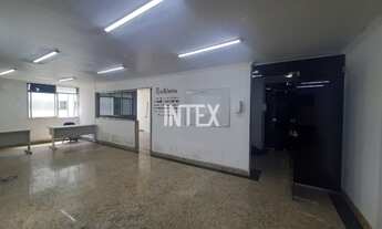 Imagem 2: Sala comercial de alto padrão para locação no Centro de Niterói-RJ: 3 salas, 2 banheiros