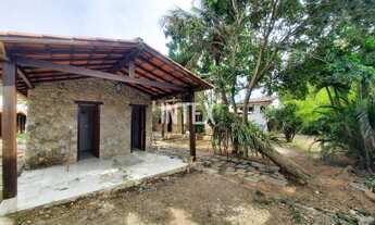 Imagem 3: Imponente residência de 4 quartos no Engenho do Mato, Niterói-RJ: 1 suíte, 1 sala, 4 banhe