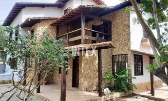 Imagem 2: Imponente residência de 4 quartos no Engenho do Mato, Niterói-RJ: 1 suíte, 1 sala, 4 banhe