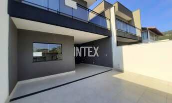 Imagem 2: Imperdível: Casa com 3 quartos e suíte em Itaipu, Niterói-RJ! 2 vagas. Venha conferir!