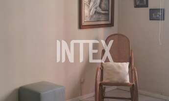 Imagem 2: Apartamento à venda em Icaraí-RJ: 2 quartos, 2 banheiros, 1 vaga de garagem e 74m² de área