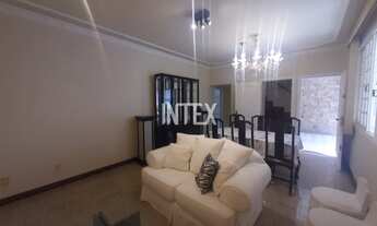 Imagem 4: Casa de Luxo à Venda em Niterói-RJ, São Francisco: 5 Quartos, 2 Suítes, 3 Salas, 4 Banheir