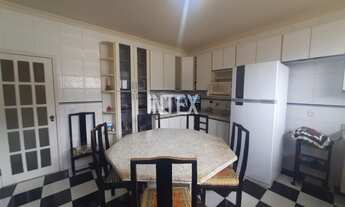 Imagem 5: Casa de Luxo à Venda em Niterói-RJ, São Francisco: 5 Quartos, 2 Suítes, 3 Salas, 4 Banheir