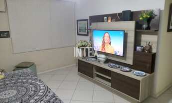 Imagem 7: Apartamento à venda em Icaraí-RJ: 2 quartos, 2 banheiros, 1 vaga de garagem e 74m² de área