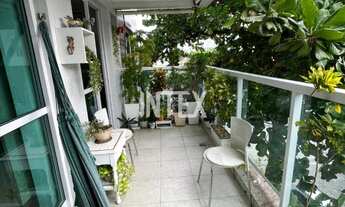 Imagem 2: Apartamento de 2 Quartos com Suíte e Vaga de Garagem em São Francisco, Niterói-RJ