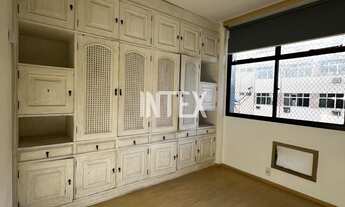 Imagem 1: Imperdível: Apartamento à venda em Icaraí, Niterói-RJ, com 3 quartos, 1 suíte, 2 salas, 2