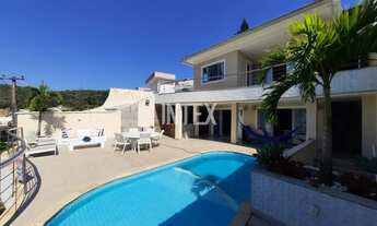 Imagem: Casa de Luxo em Condomínio com 4 Quartos