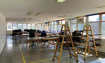 Imagem: 6 banheiro, 3 vagas na garagem, 448M² de