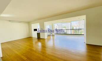 Imagem 3: 3 dormitórios, 3 suíte, 5 banheiro, 4 vagas na garagem, 215M² de Área Construída