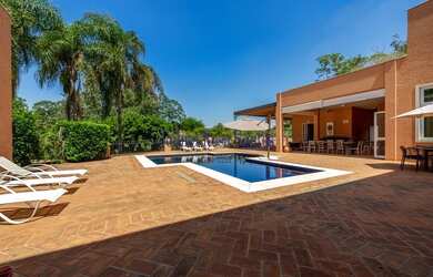 Imagem 2: 5 dormitórios, 5 suíte, 7 banheiro, 3 vagas na garagem, 1500M² de Área Construída