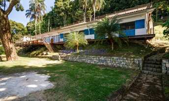 Imagem: 12 dormitórios, 9 suíte, 15 banheiro