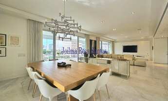 Imagem 4: 4 dormitórios, 4 suíte, 7 banheiro, 5 vagas na garagem, 400M² de Área Construída