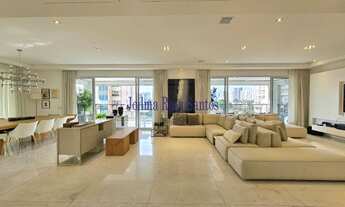 Imagem 2: 4 dormitórios, 4 suíte, 7 banheiro, 5 vagas na garagem, 400M² de Área Construída