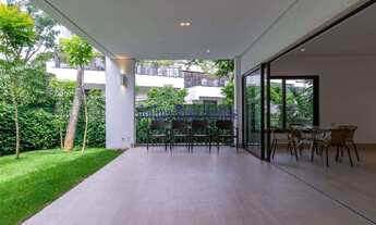 Imagem 2: 4 dormitórios, 4 suíte, 5 banheiro, 4 vagas na garagem, 684M² de Área Construída