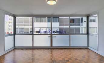 Imagem 2: 3 dormitórios, 2 suíte, 3 banheiro, 2 vagas na garagem, 167M² de Área Construída