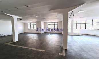 Imagem 4: 3 banheiro, 1 vaga na garagem, 302M² de Área Construída