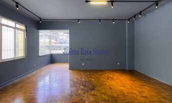 Imagem 2: 3 dormitórios, 1 suítes, 3 banheiro, 1 vaga na garagem, 204M² de Área Construída