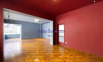 Imagem 7: 3 dormitórios, 1 suítes, 3 banheiro, 1 vaga na garagem, 204M² de Área Construída