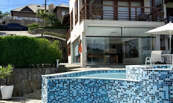 Imagem: Sobrado em condomínio fechado para venda