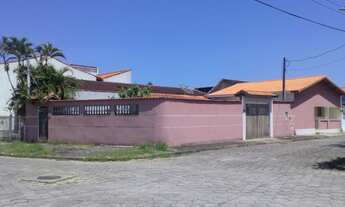 Imagem: Casa, em frente ao mar, no bairro Suarão