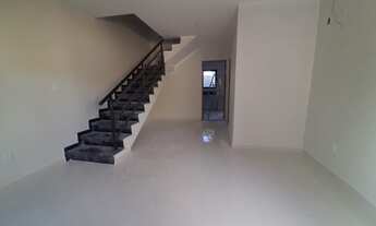 Imagem 5: Belíssima casa com 2 suítes a venda no bairro Ouro Verde