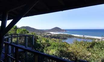 Imagem: 5 dormitórios, 4 banheiro, 6 vagas na garagem