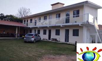 Imagem: 8 dormitórios, 3 banheiro, 12 vagas na