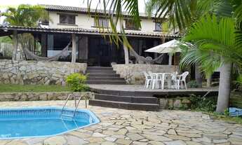 Imagem: 5 dormitórios, 1 suítes, 3 banheiro, 4