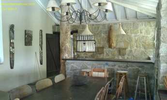 Imagem 7: 5 dormitórios, 1 suítes, 3 banheiro, 4 vagas na garagem