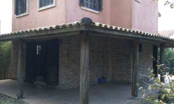 Imagem 2: 3 dormitórios, 1 suítes, 2 banheiro, 1 vaga na garagem