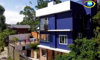 Imagem: 2 dormitórios, 1 suítes, 3 banheiro, 2