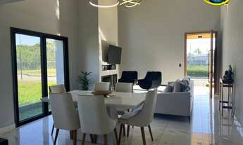 Imagem 4: 3 dormitórios, 1 suítes, 3 banheiro, 2 vagas na garagem, 186M² de Área Construída