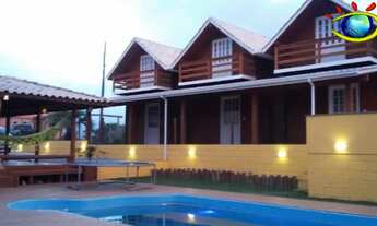 Imagem: 6 dormitórios, 4 banheiro, 6 vagas na garagem