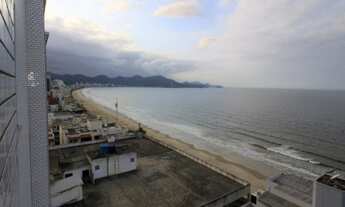 Imagem 2: 3 dormitórios, 3 suíte, 2 vagas na garagem, 90M² de Área Construída