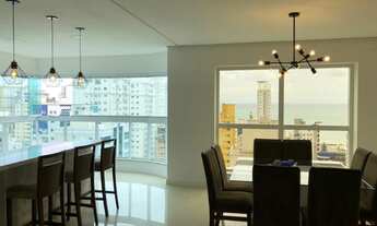 Imagem 7: 3 dormitórios, 3 suíte, 3 banheiro, 4 vagas na garagem, 210M² de Área Construída