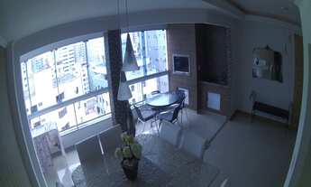 Imagem 2: 4 dormitórios, 1 suítes, 2 banheiro, 215M² de Área Construída, 245M² de Área Total