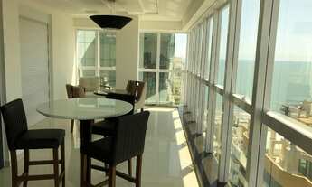 Imagem 3: 4 dormitórios, 4 suíte, 3 vagas na garagem, 193M² de Área Construída, 253M² de Área Total