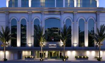 Imagem 2: 4 dormitórios, 4 suíte, 3 vagas na garagem, 179M² de Área Construída