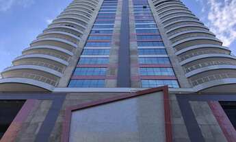 Imagem 2: 3 dormitórios, 3 suíte, 4 banheiro, 2 vagas na garagem, 170M² de Área Construída