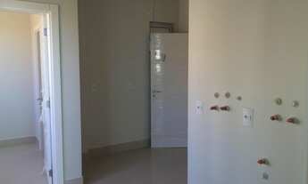 Imagem 7: 4 dormitórios, 4 suíte, 5 banheiro, 4 vagas na garagem, 240M² de Área Construída