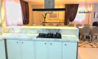 Imagem 7: 4 dormitórios, 4 suíte, 5 banheiro, 4 vagas na garagem, 240M² de Área Construída