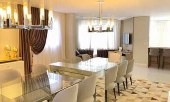 Imagem 2: 4 dormitórios, 4 suíte, 5 banheiro, 4 vagas na garagem, 240M² de Área Construída