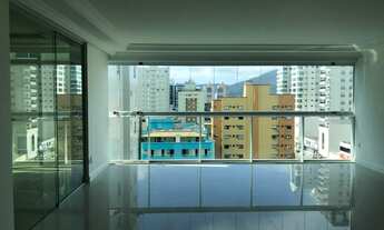 Imagem 7: 4 dormitórios, 4 suíte, 5 banheiro, 3 vagas na garagem, 270M² de Área Construída